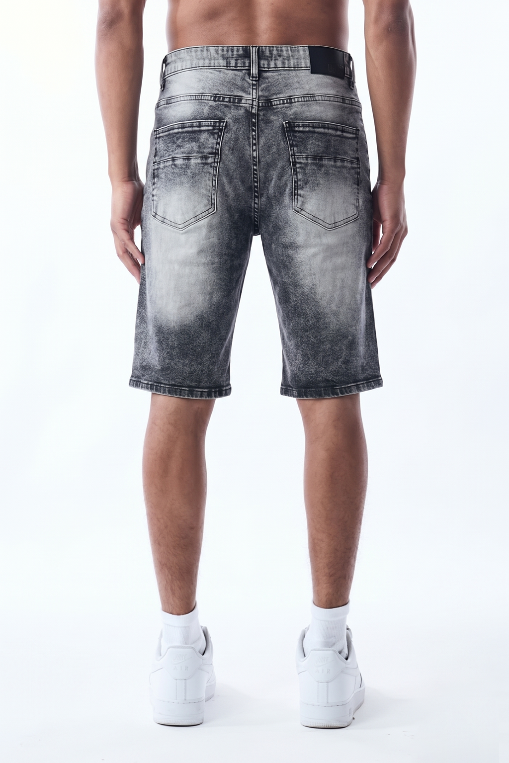 ESSENTIAL SHORTS - GREY