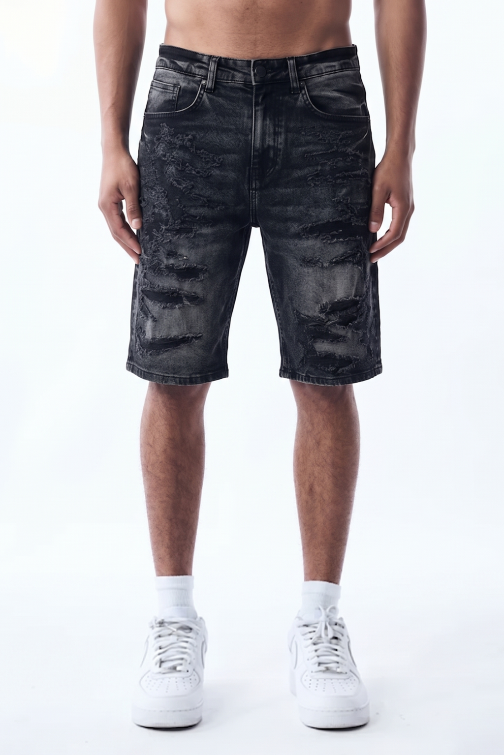 ESSENTIAL SHORTS - BLACK