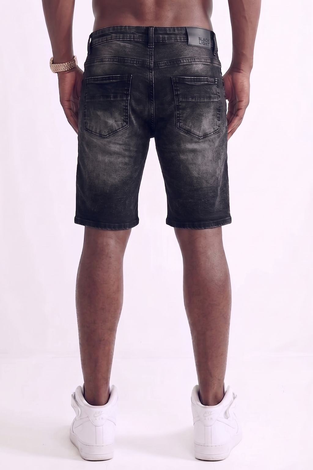 WING SHORTS - BLACK